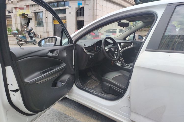 Used Buick Verano 2018 Sedan 20T Dual-Clutch Leading Model Driver Seat