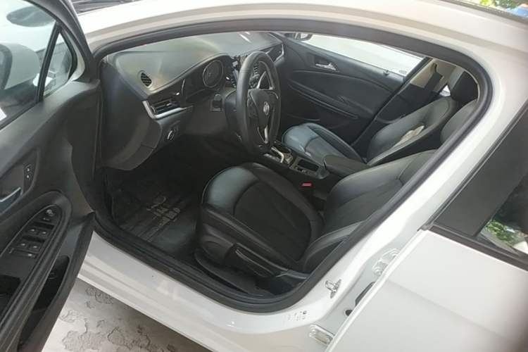 Used Buick Verano 2018 Sedan 20T Dual-Clutch Leading Model Driver Seat