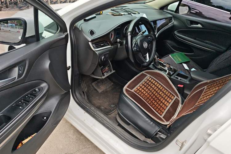 Used Buick Verano 2018 Sedan 20T Dual-Clutch Leading Model Driver Seat