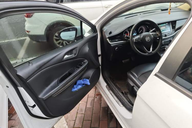 Used Buick Verano 2018 Sedan 20T Dual-Clutch Leading Model Driver Seat