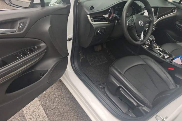 Used Buick Verano 2018 Sedan 20T Dual-Clutch Leading Model Driver Seat