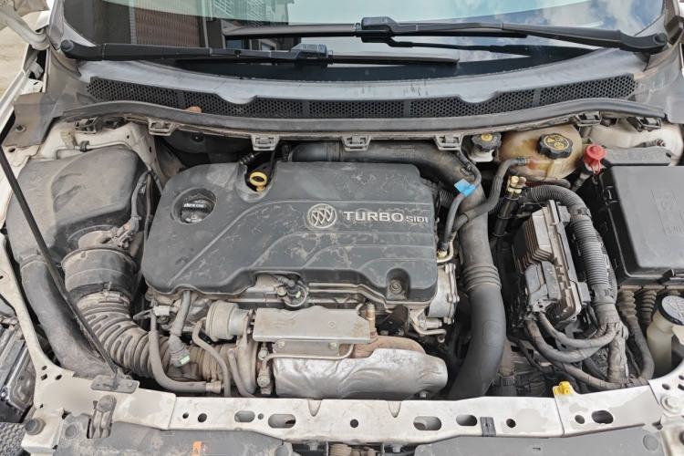 Used Buick Verano 2018 Sedan 20T Dual-Clutch Luxury Model Engine Bay