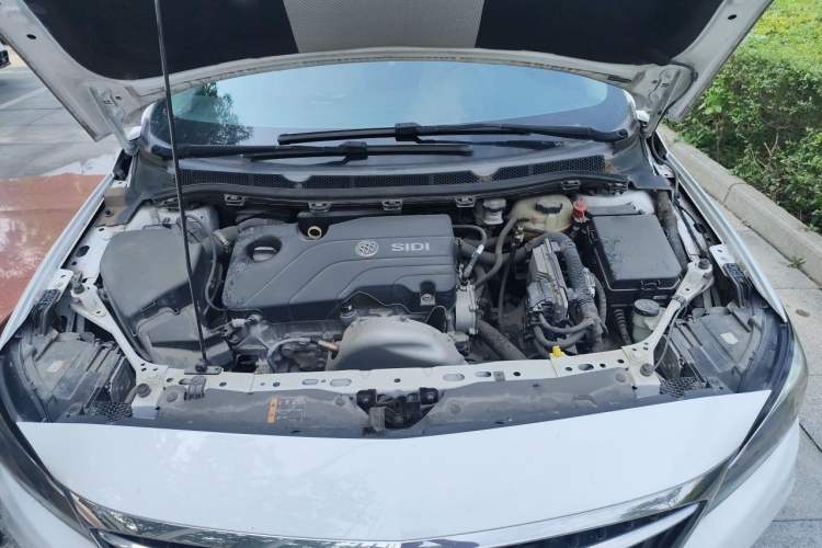 Used Buick Verano 2018 Sedan 15S Automatic Entry Model Engine Bay