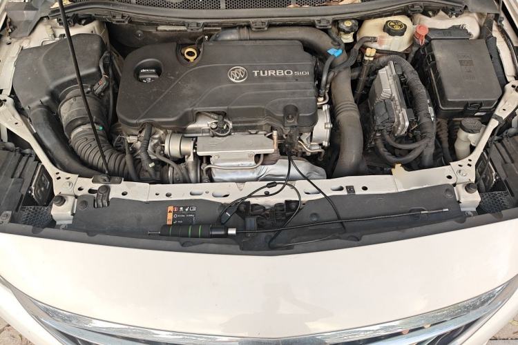 Used Buick Verano 2018 Sedan 20T Dual-Clutch Leading Model Engine Bay