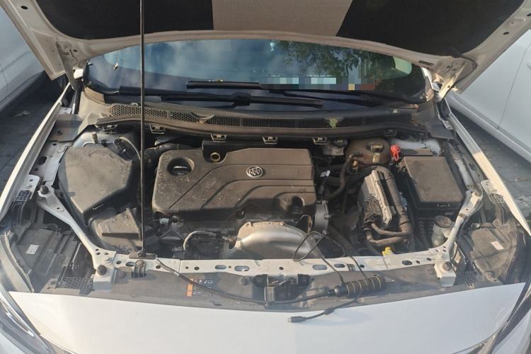 Used Buick Verano 2018 Sedan 15S Automatic Leading Model Engine Bay