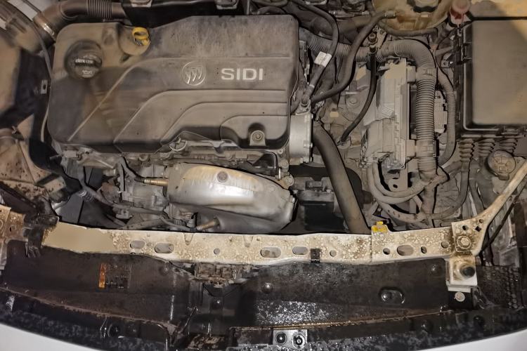 Used Buick Verano 2018 Sedan 15S Automatic Leading Model Engine Bay
