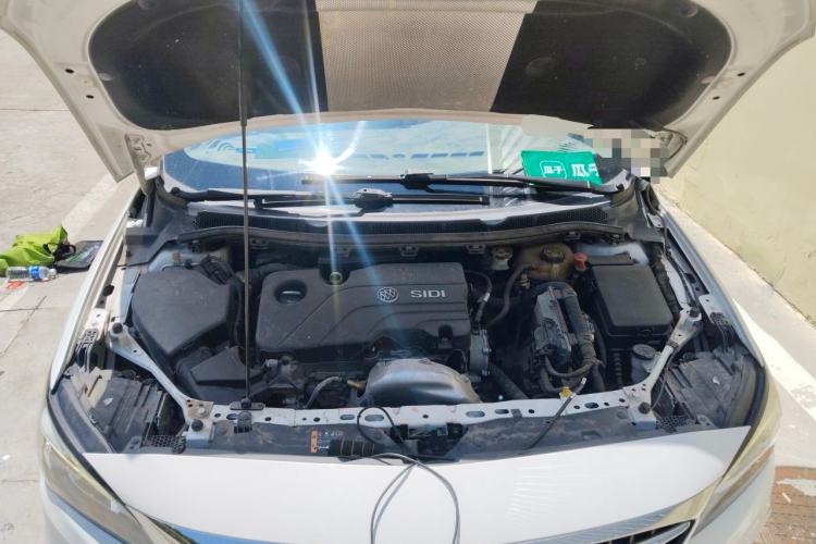 Used Buick Verano 2018 Sedan 15S Automatic Leading Model Engine Bay