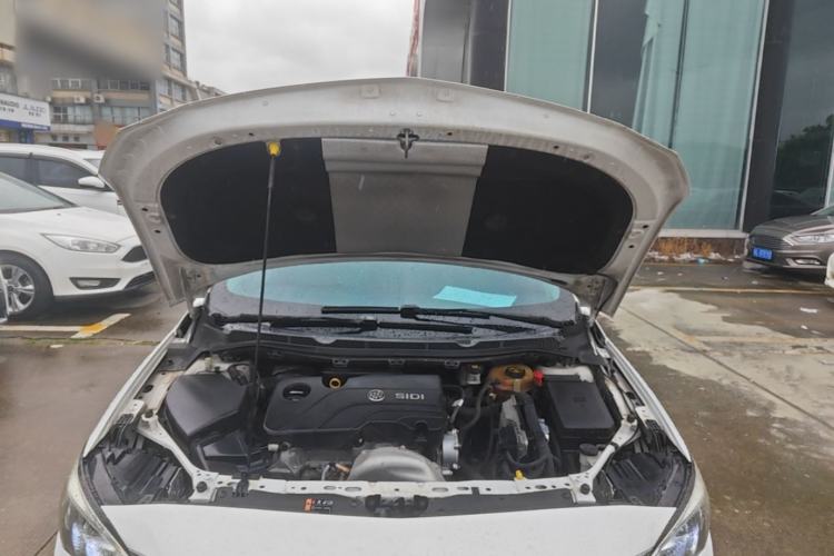 Used Buick Verano 2018 Sedan 15S Automatic Leading Model Engine Bay