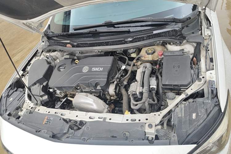 Used Buick Verano 2018 Sedan 15S Automatic Leading Model Engine Bay