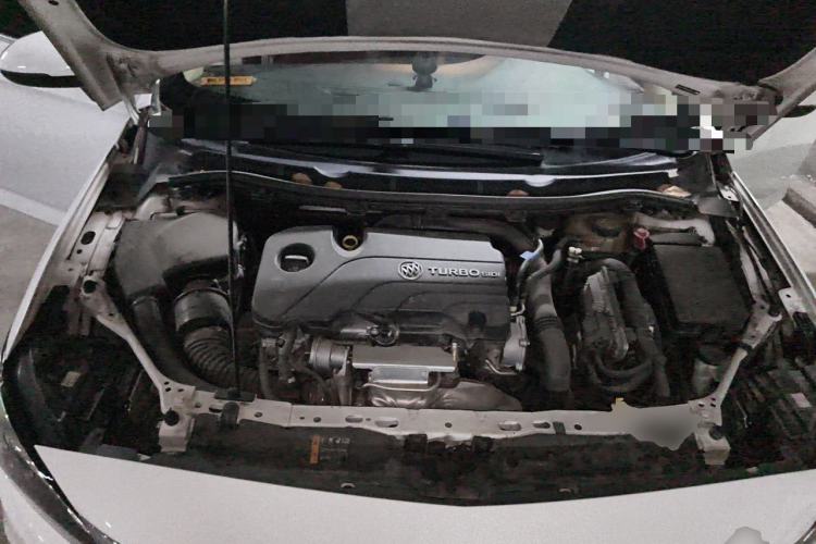 Used Buick Verano 2018 Sedan 20T Dual-Clutch Leading Model Engine Bay