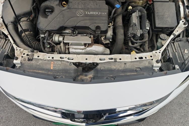 Used Buick Verano 2018 Sedan 20T Dual-Clutch Leading Model Engine Bay