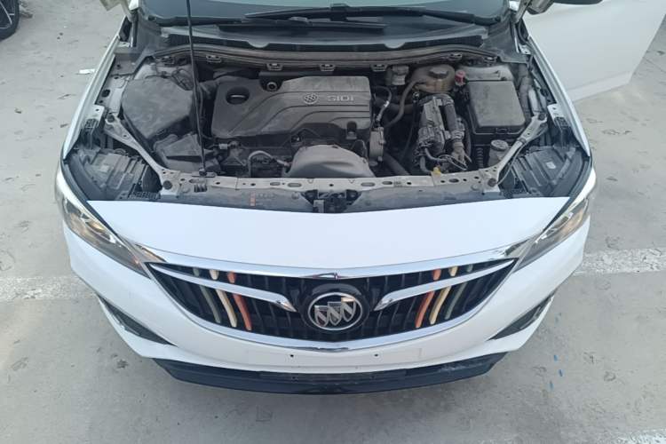 Used Buick Verano 2018 Sedan 15S Automatic Leading Model Engine Bay