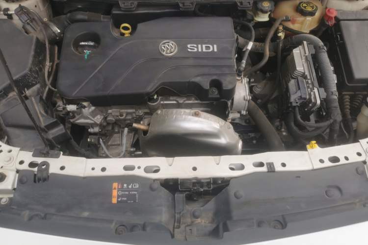 Used Buick Verano 2018 Sedan 15S Automatic Entry Model Engine Bay