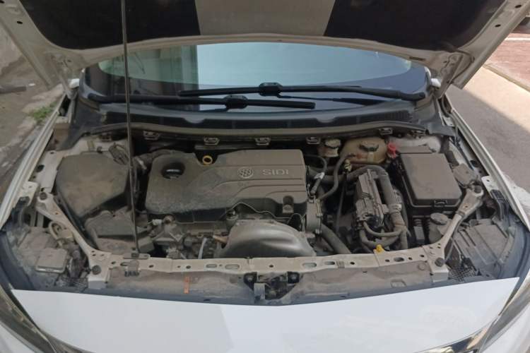Used Buick Verano 2018 Sedan 15S Automatic Leading Model Engine Bay