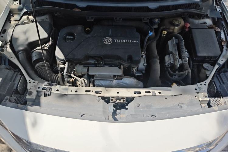 Used Buick Verano 2018 Sedan 20T Dual-Clutch Leading Model Engine Bay
