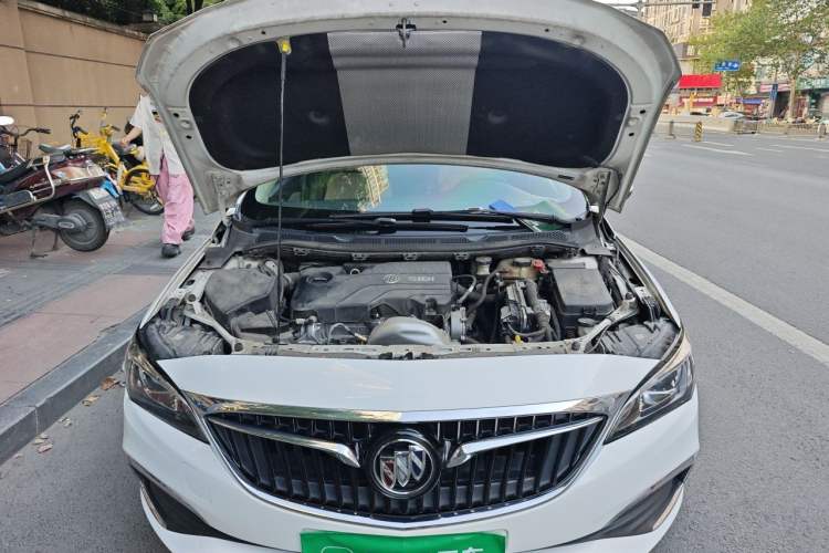Used Buick Verano 2018 Sedan 15S Automatic Leading Model Engine Bay