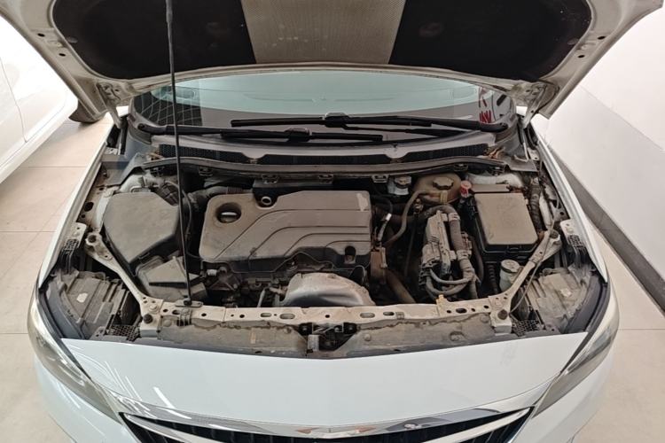 Used Buick Verano 2018 Sedan 15S Automatic Leading Model Engine Bay