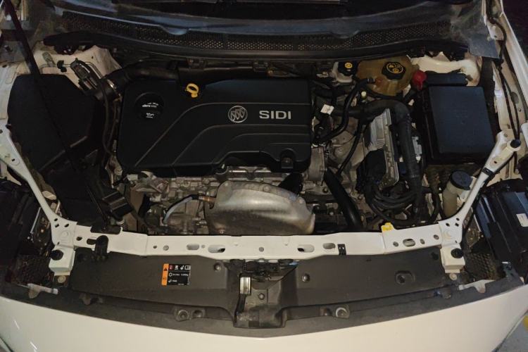 Used Buick Verano 2018 Sedan 15S Automatic Leading Model Engine Bay