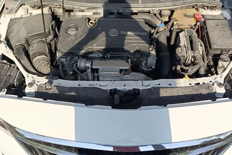 Used Buick Verano 2018 Sedan 20T Dual-Clutch Leading Model Engine Bay