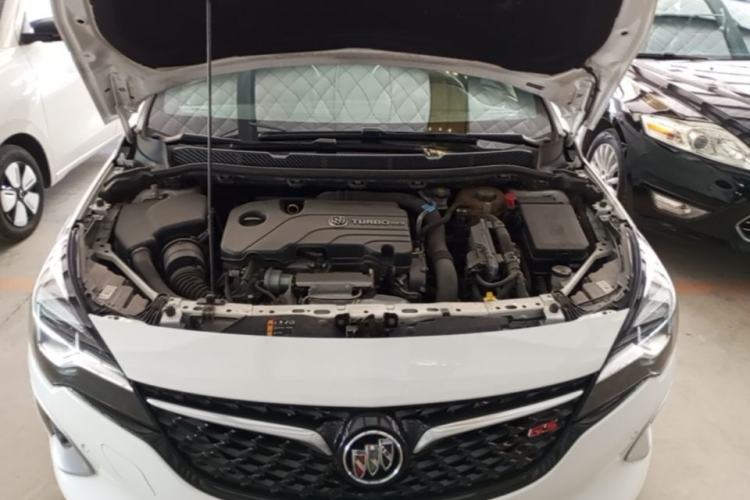 Used Buick Verano 2018 Hatchback GS 20T Dual-Clutch Luxury Model Engine Bay