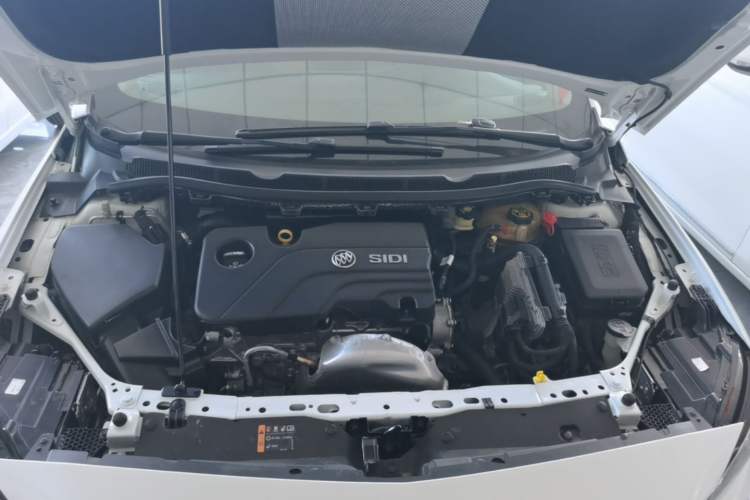 Used Buick Verano 2018 Sedan 15S Automatic Leading Model Engine Bay
