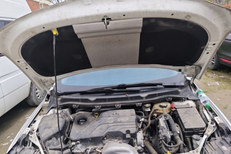Used Buick Verano 2018 Sedan 15S Automatic Leading Model Engine Bay