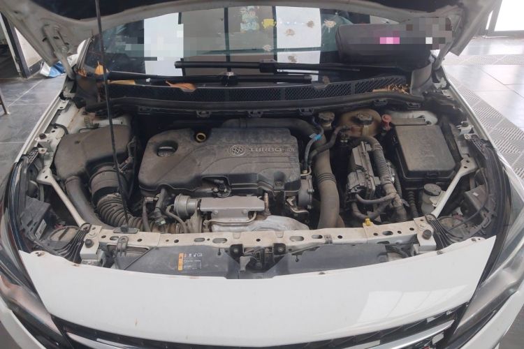 Used Buick Verano 2018 Hatchback GS 20T Dual-Clutch Progressive Model Engine Bay