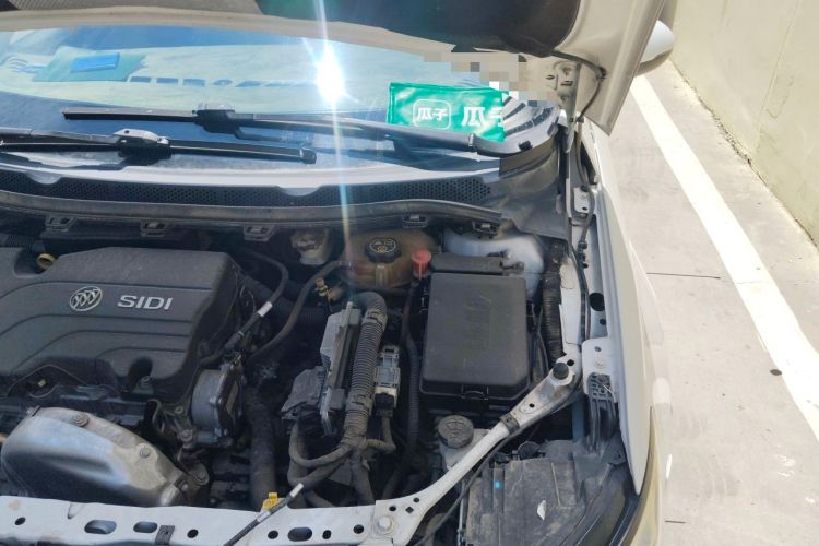 Used Buick Verano 2018 Sedan 15S Automatic Leading Model Engine Bay Left