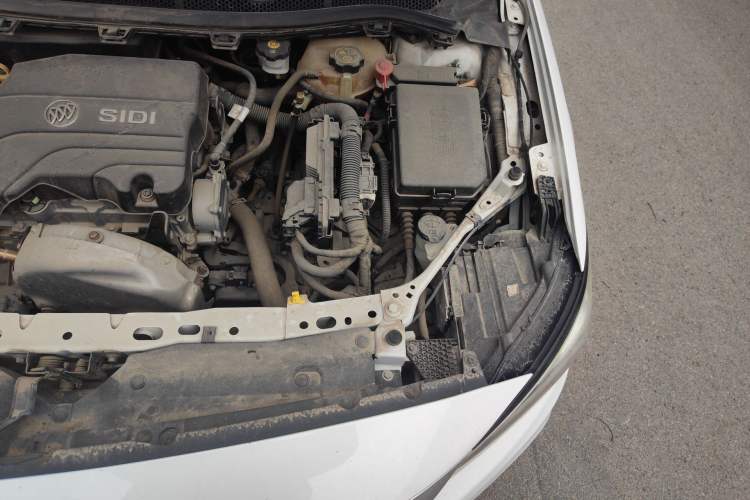 Used Buick Verano 2018 Sedan 15S Automatic Entry Model Engine Bay Left