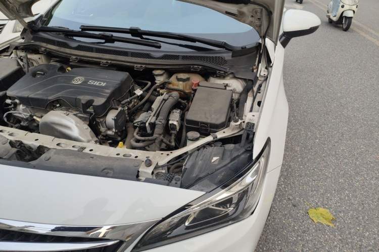 Used Buick Verano 2018 Sedan 15S Automatic Leading Model Engine Bay Left