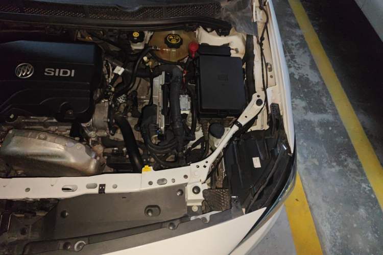 Used Buick Verano 2018 Sedan 15S Automatic Leading Model Engine Bay Left