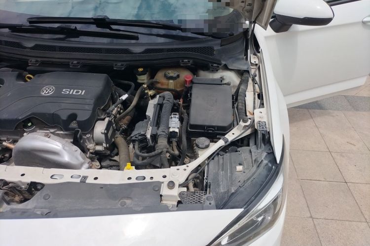 Used Buick Verano 2018 Sedan 15S Automatic Leading Model Engine Bay Left