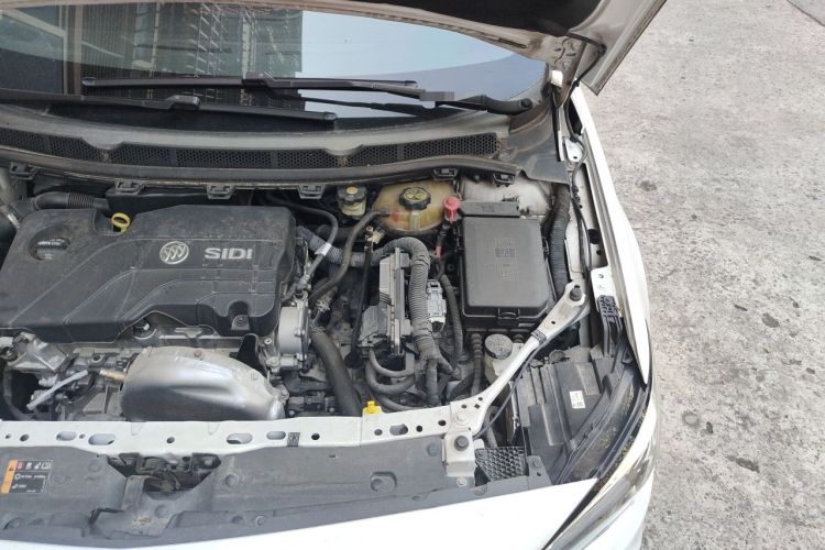Used Buick Verano 2018 Sedan 15S Automatic Leading Model Engine Bay Left