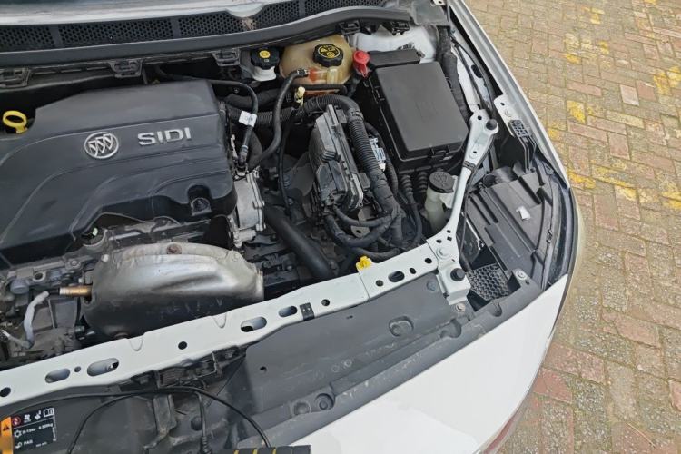 Used Buick Verano 2018 Sedan 15S Automatic Leading Model Engine Bay Left
