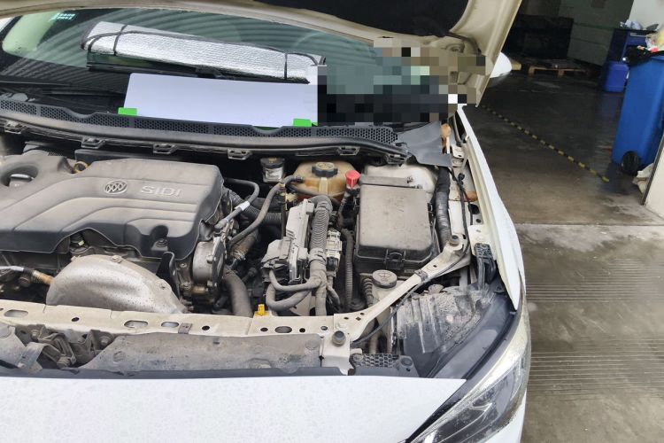 Used Buick Verano 2018 Sedan 15S Automatic Leading Model Engine Bay Left