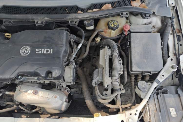 Used Buick Verano 2018 Sedan 15S Automatic Entry Model Engine Bay Left