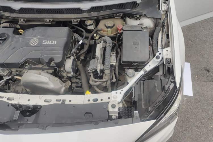 Used Buick Verano 2018 Sedan 15S Automatic Leading Model Engine Bay Left