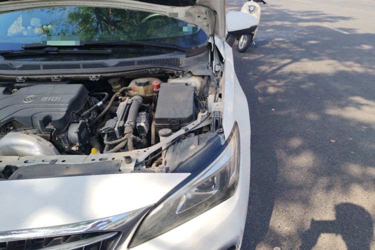 Used Buick Verano 2018 Sedan 15S Automatic Entry Model Engine Bay Left