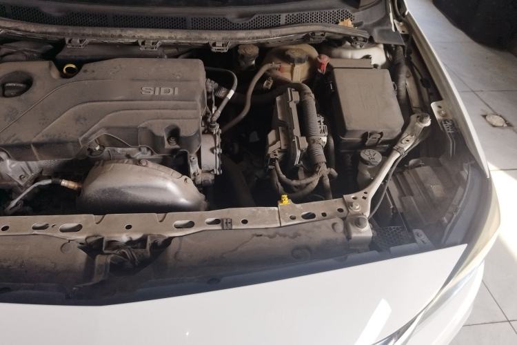 Used Buick Verano 2018 Sedan 15S Manual Leading Model Engine Bay Left