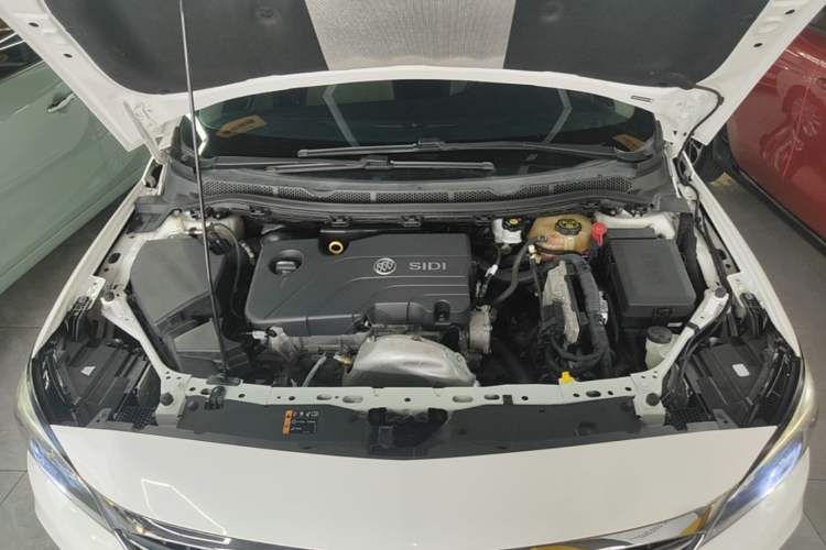 Used Buick Verano 2018 Sedan 15S Automatic Leading Model Engine Bay