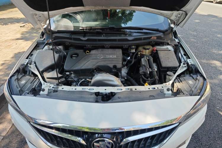 Used Buick Verano 2018 Sedan 15S Automatic Leading Model Engine Bay