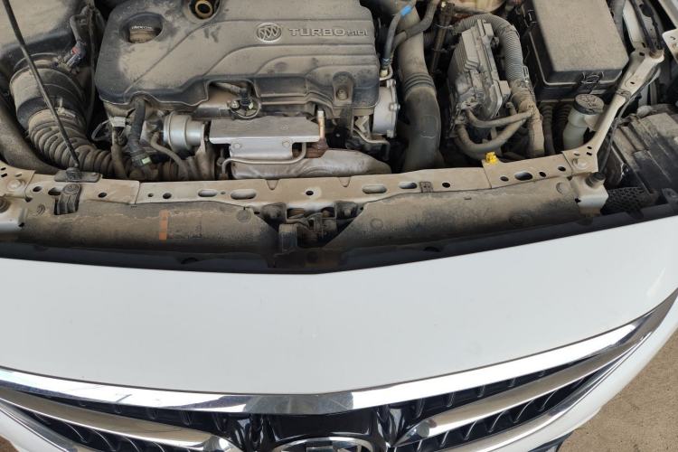 Used Buick Verano 2018 Sedan 20T Dual-Clutch Leading Model Engine Bay