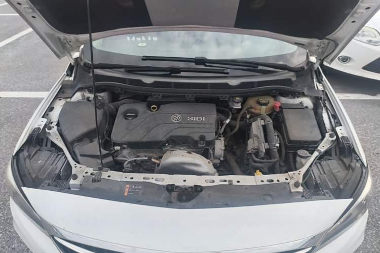 Used Buick Verano 2018 Sedan 15S Automatic Entry Model Engine Bay