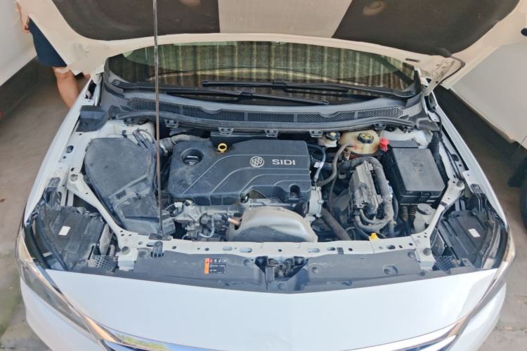 Used Buick Verano 2018 Sedan 15S Automatic Leading Model Engine Bay