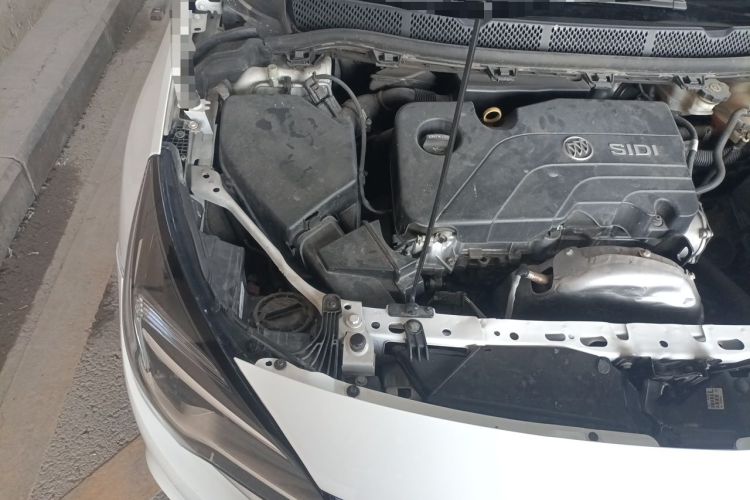 Used Buick Verano 2018 Hatchback 15S Automatic Leading Model Engine Bay Right