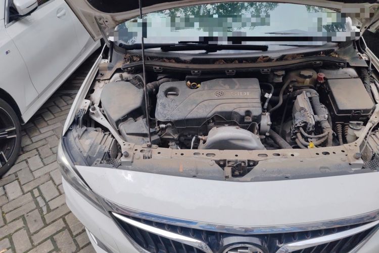 Used Buick Verano 2018 Sedan 15S Automatic Leading Model Engine Bay Right