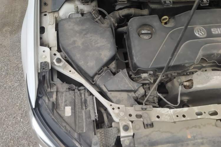 Used Buick Verano 2018 Sedan 15S Automatic Entry Model Engine Bay Right