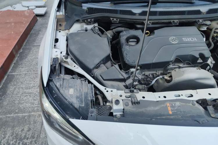 Used Buick Verano 2018 Sedan 15S Automatic Entry Model Engine Bay Right