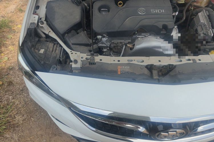 Used Buick Verano 2018 Sedan 15S Automatic Entry Model Engine Bay Right
