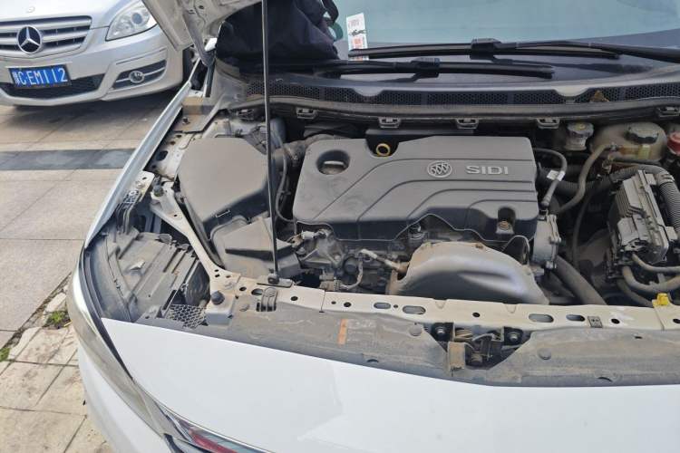 Used Buick Verano 2018 Sedan 15S Automatic Entry Model Engine Bay Right